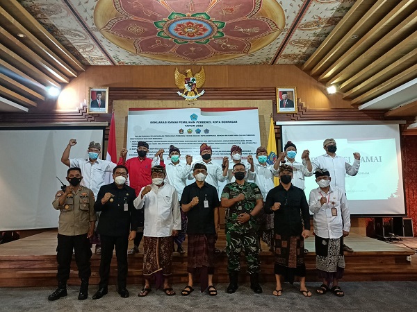 Jaga Kondusifitas Jelang Pilkel Serentak Jaya Negara Hadiri Deklarasi Damai Pilkel 4 Desa Di Kota Denpasar