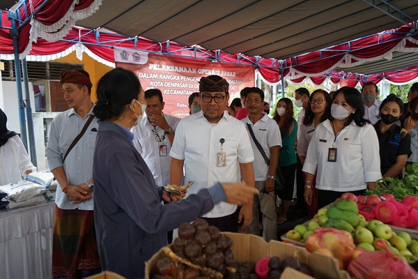 Tekan Inflasi Pemkot Denpasar Terus Gencar Lakukan Operasi Pasar