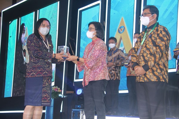 Sukses Pertahankan Opini WTP 10 Kali Berturut, Pemkot Denpasar Raih Penghargaan dari Kementrian Keuangan RI