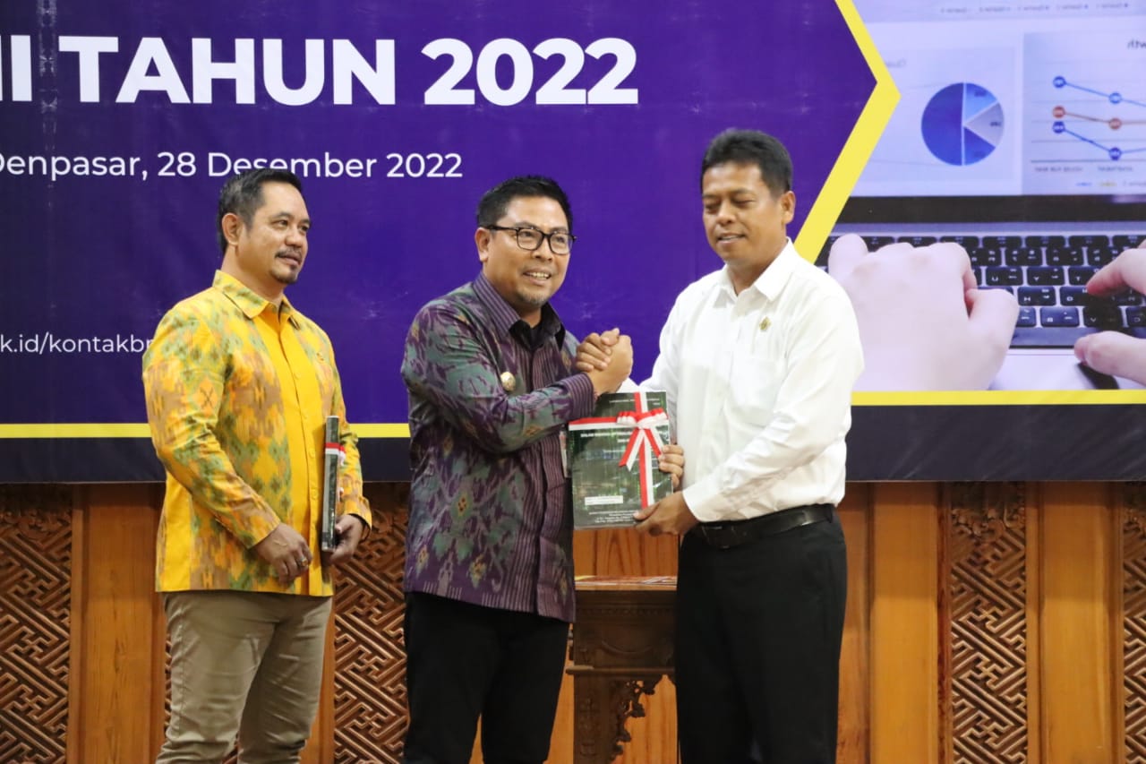 Dinilai Efektif Oleh BPK Perwakilan Bali Pemkot Denpasar Terima LHP Digitalisasi Pajak Daerah 