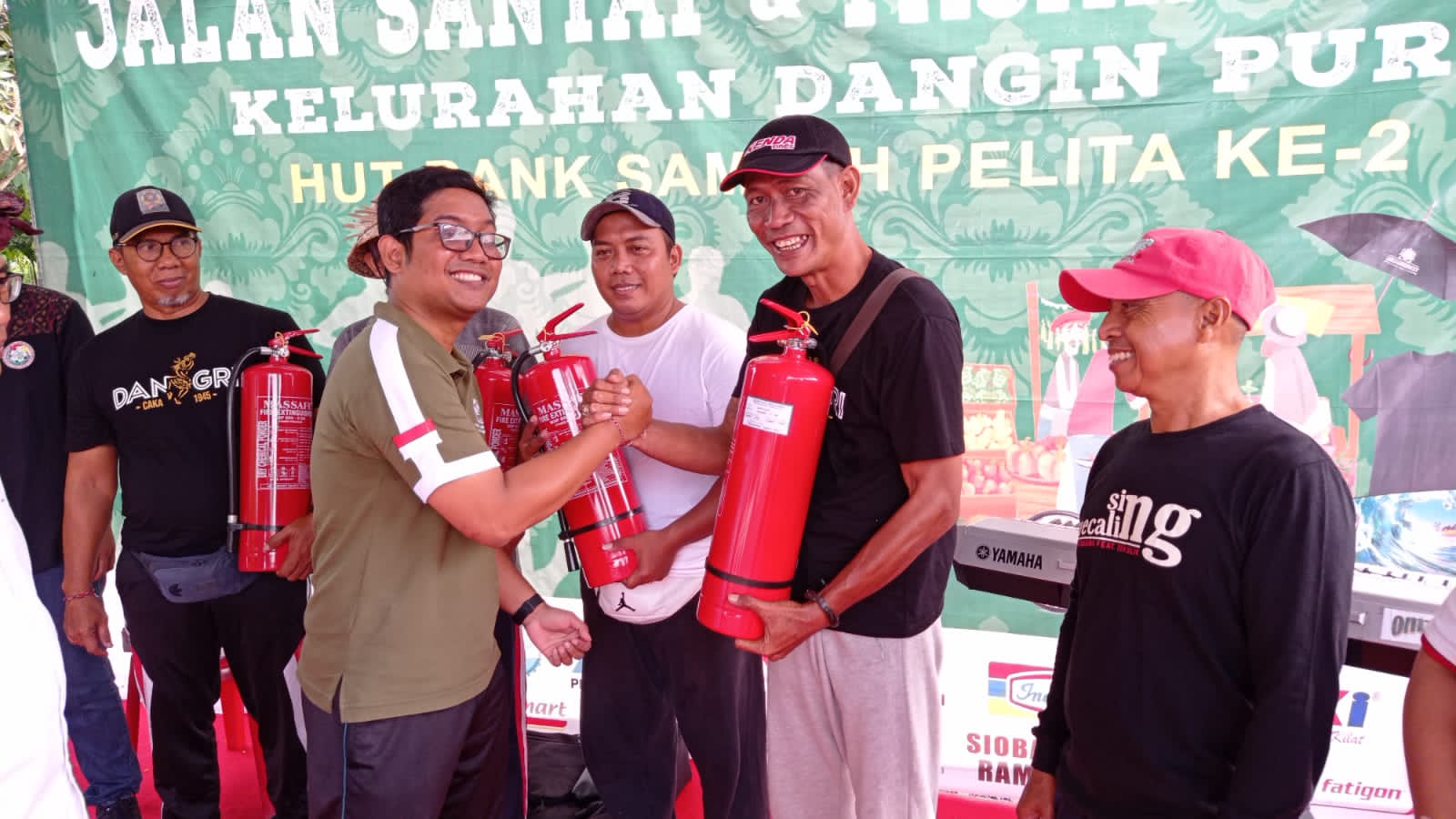 Kelurahan Dangin Puri Kemas HUT Ke 2 Tahun Bank Sampah Pelita Dengan Berbagai Kegiatan