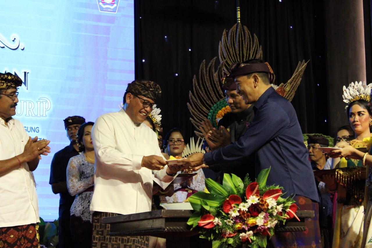 Sekda Alit Wiradana Hadiri Hut LPD Kesiman