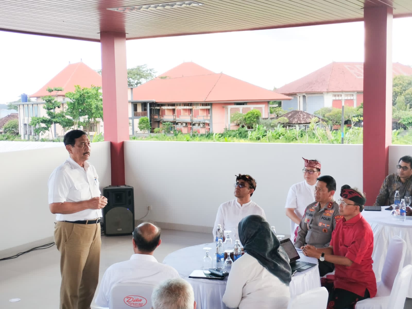 Walikota Jaya Negara Dampingi Menko Marves Luhut Binsar Pandjaitan Tinjau Uji Coba Operasional TPST Kesiman Kertalangu