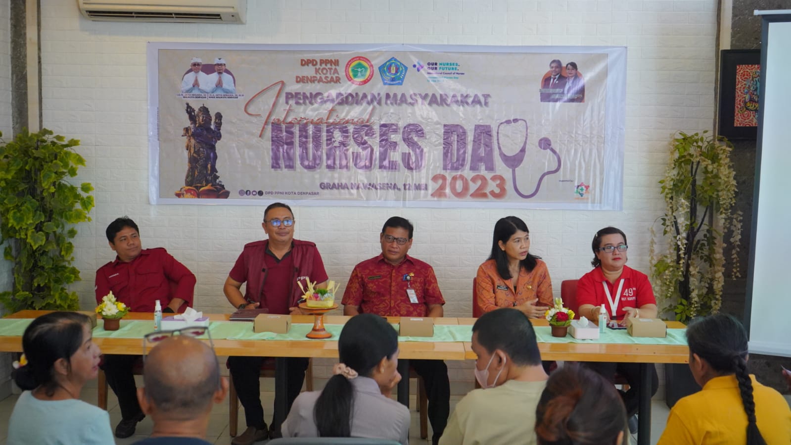 Sekda Alit Wiradana Buka Pengabdian Masyarakat PPNI Denpasar Peringati Nurses Day