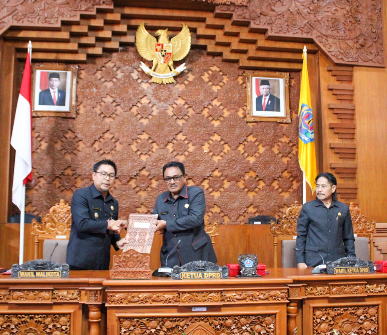 Pembukaan Sidang Paripurna DPRD Kota Denpasar, Wawali Arya Wibawa Sampaikan Usulan 3 Ranperda, Dewan Usulkan 1 Ranperda Inisiatif.