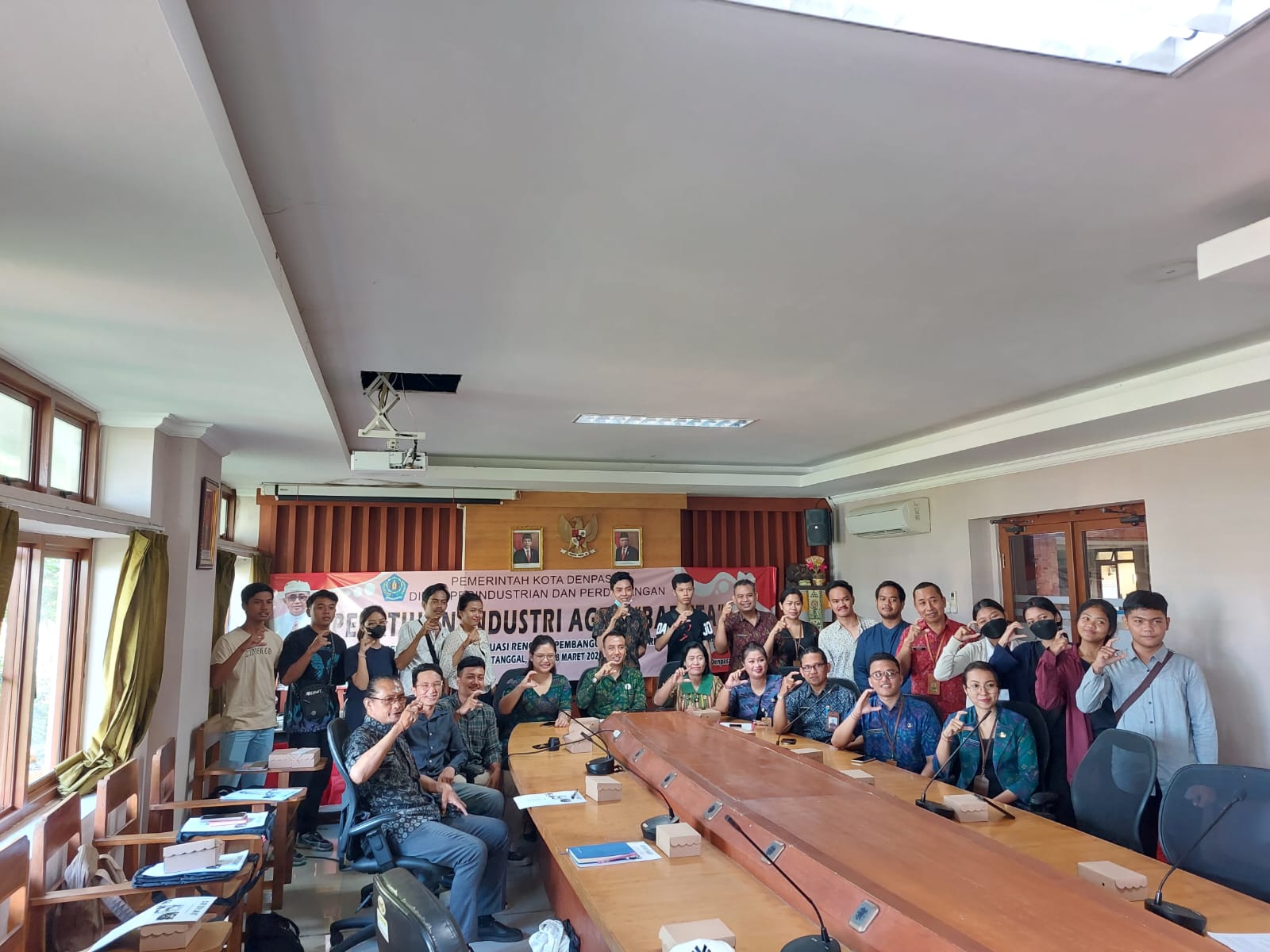 Tingkatkan Pengetahuan IKM Tentang Penyajian Kopi, Disperindag Denpasar Gelar Pelatihan Industri Agro Barista