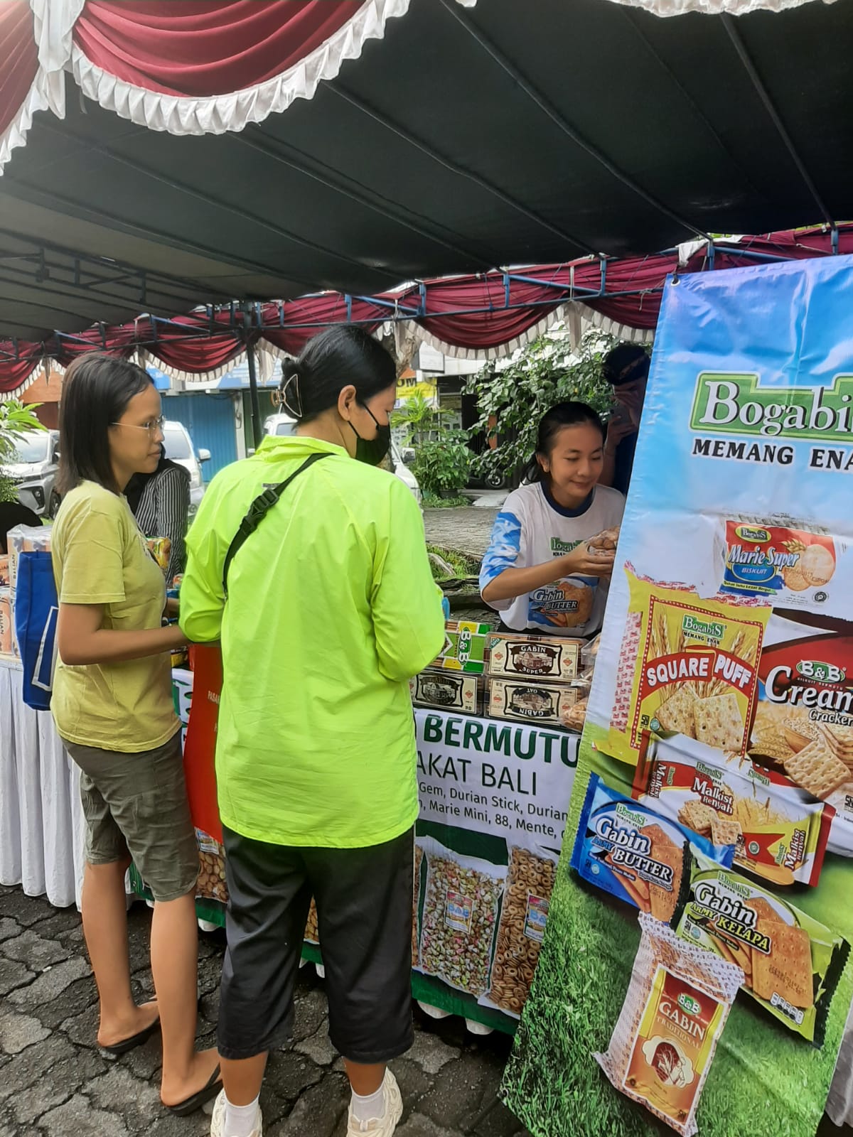 Tekan Angka Inflasi Menjelang Nataru Pemkot Denpasar Gelar Pasar Murah