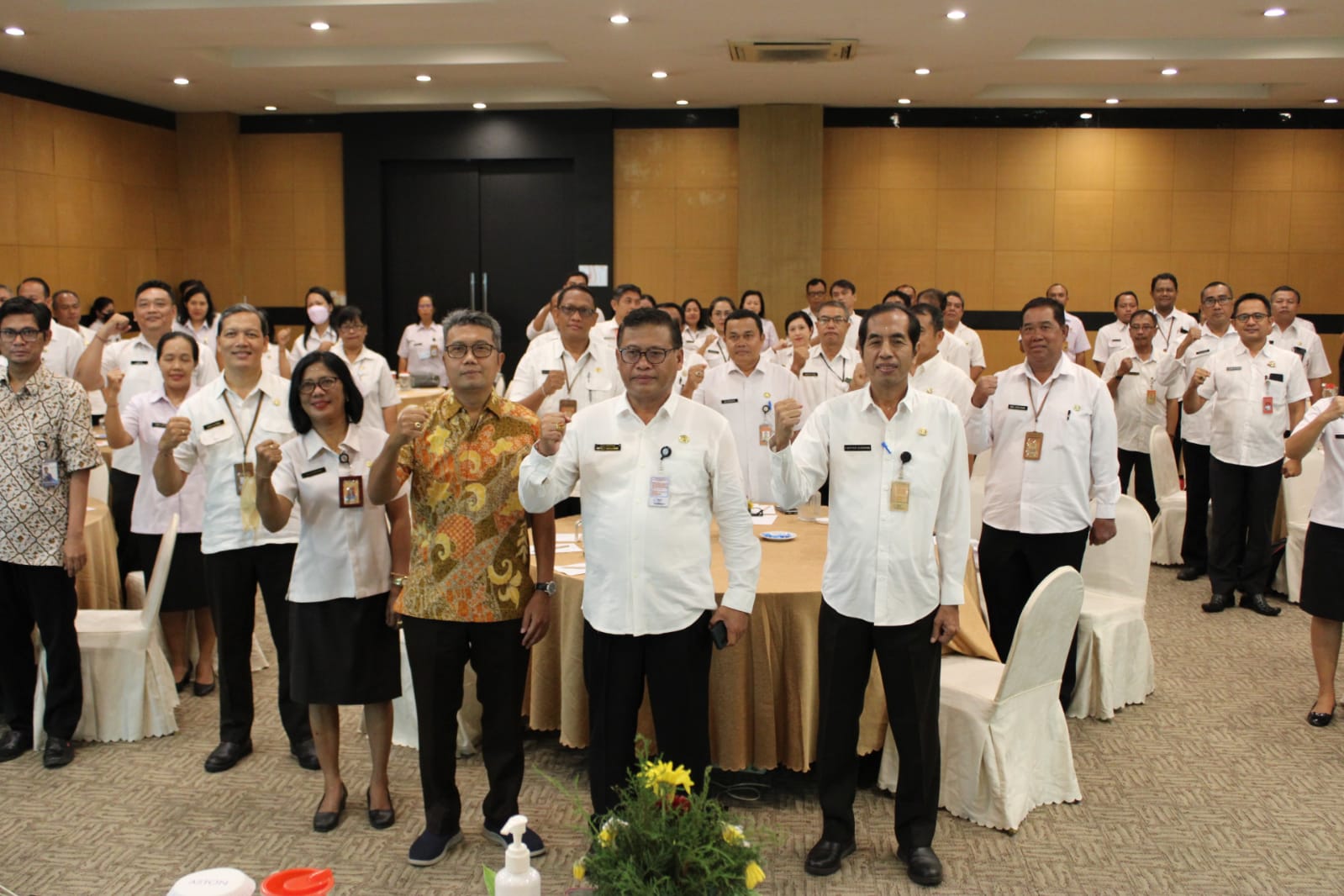 Sekda Alit Wiradana Buka Bimtek Manajemen ASN