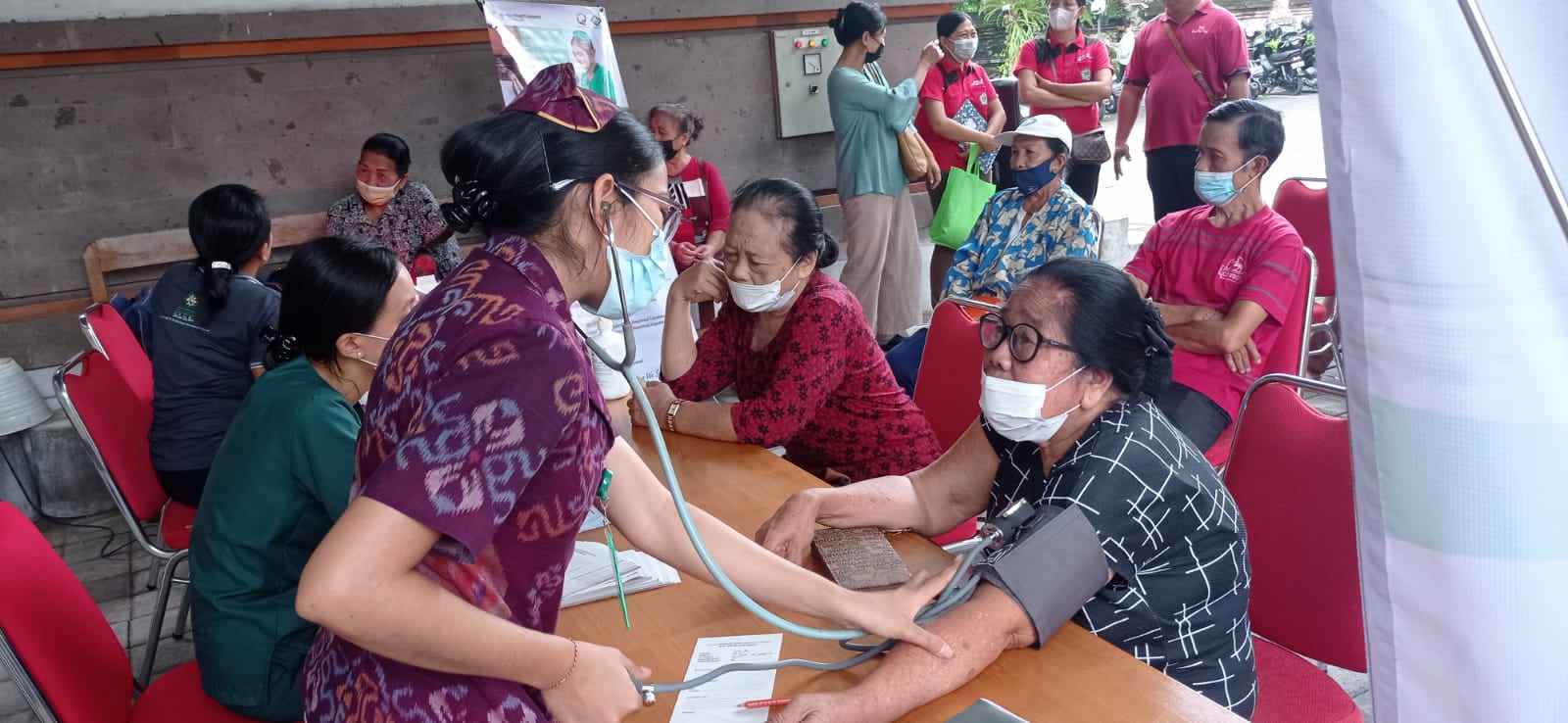 Sambut HUT Kota Denpasar ke-235, Kecamatan Denpasar Utara Gelar Donor Darah dan Pemeriksaan Kesehatan