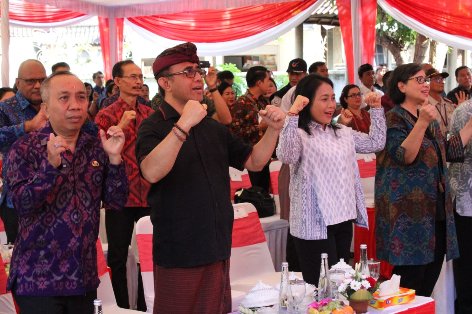 Walikota Jaya Negara Dampingi Menteri PPA Bintang Puspayoga Tinjau Gemarikan di Kelurahan Serangan