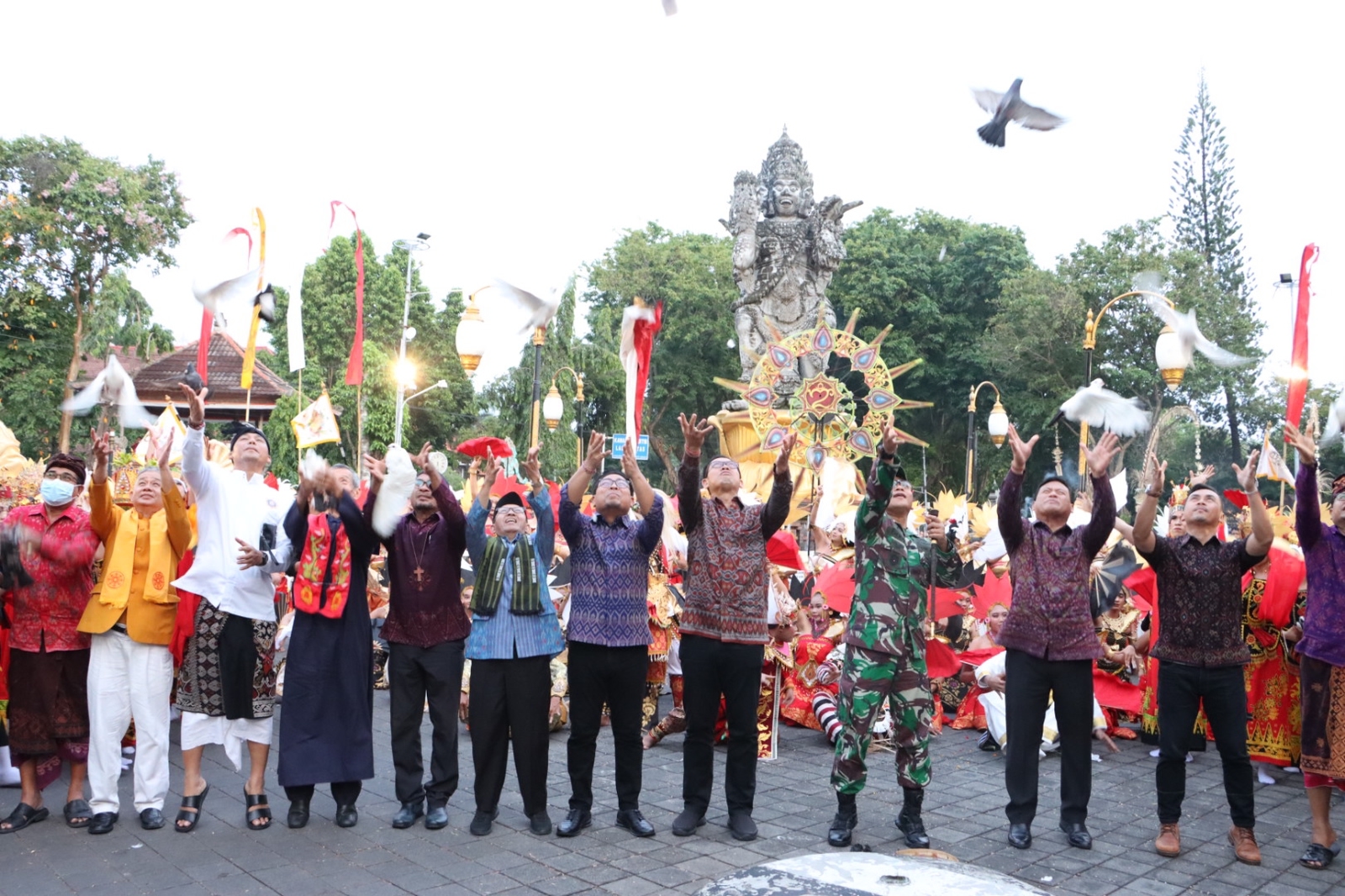 Gelar Budaya Melepas Matahari dan Pesta Kembang Api Akan Meriahkan Malam Pergantian Tahun di Kota Denpasar.
