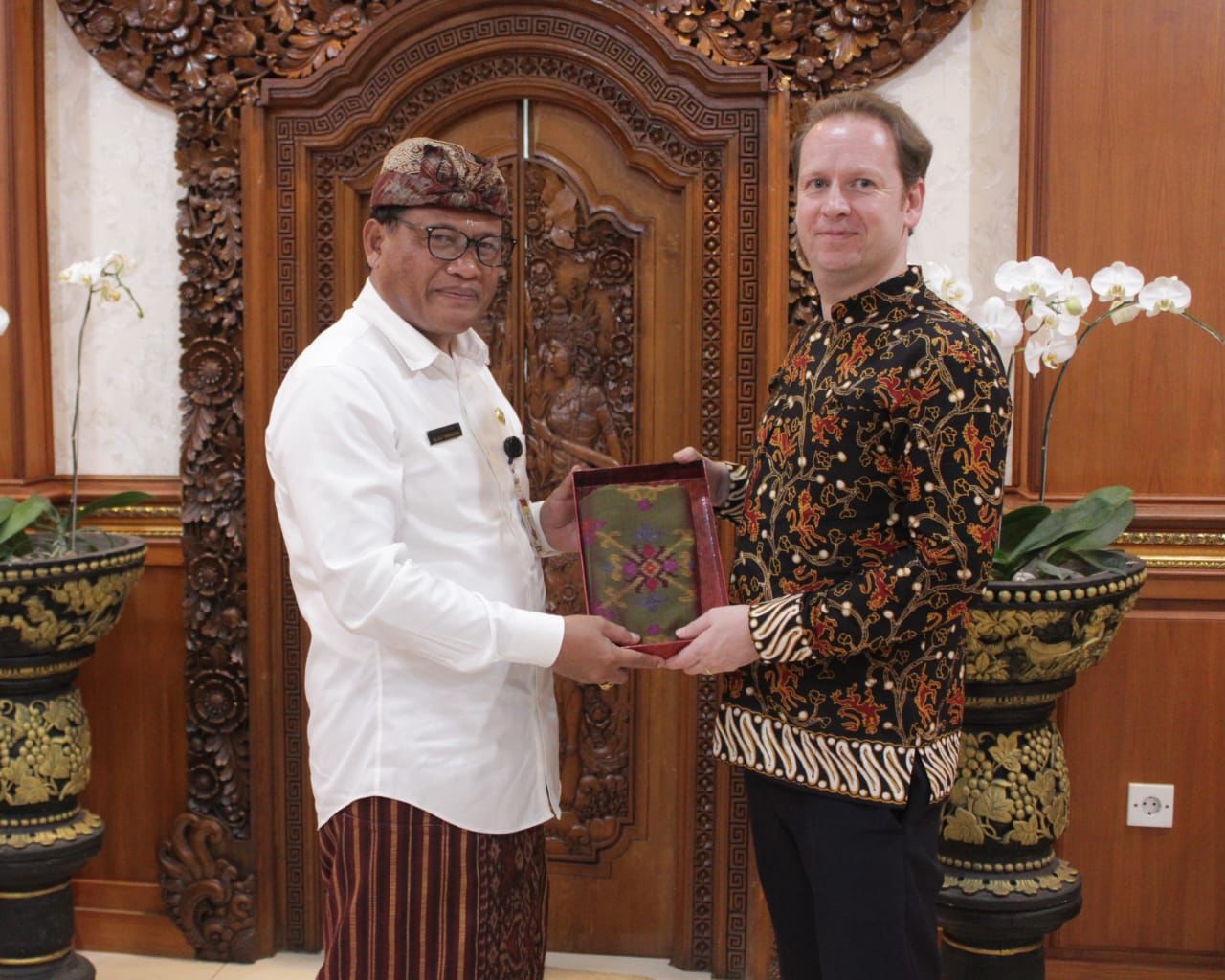 Wakil Dubes Inggris Matthew Downing Tawarkan Peluang Kerja Sama Untuk Kembangkan Sektor Wisata dan Teknologi Informasi 