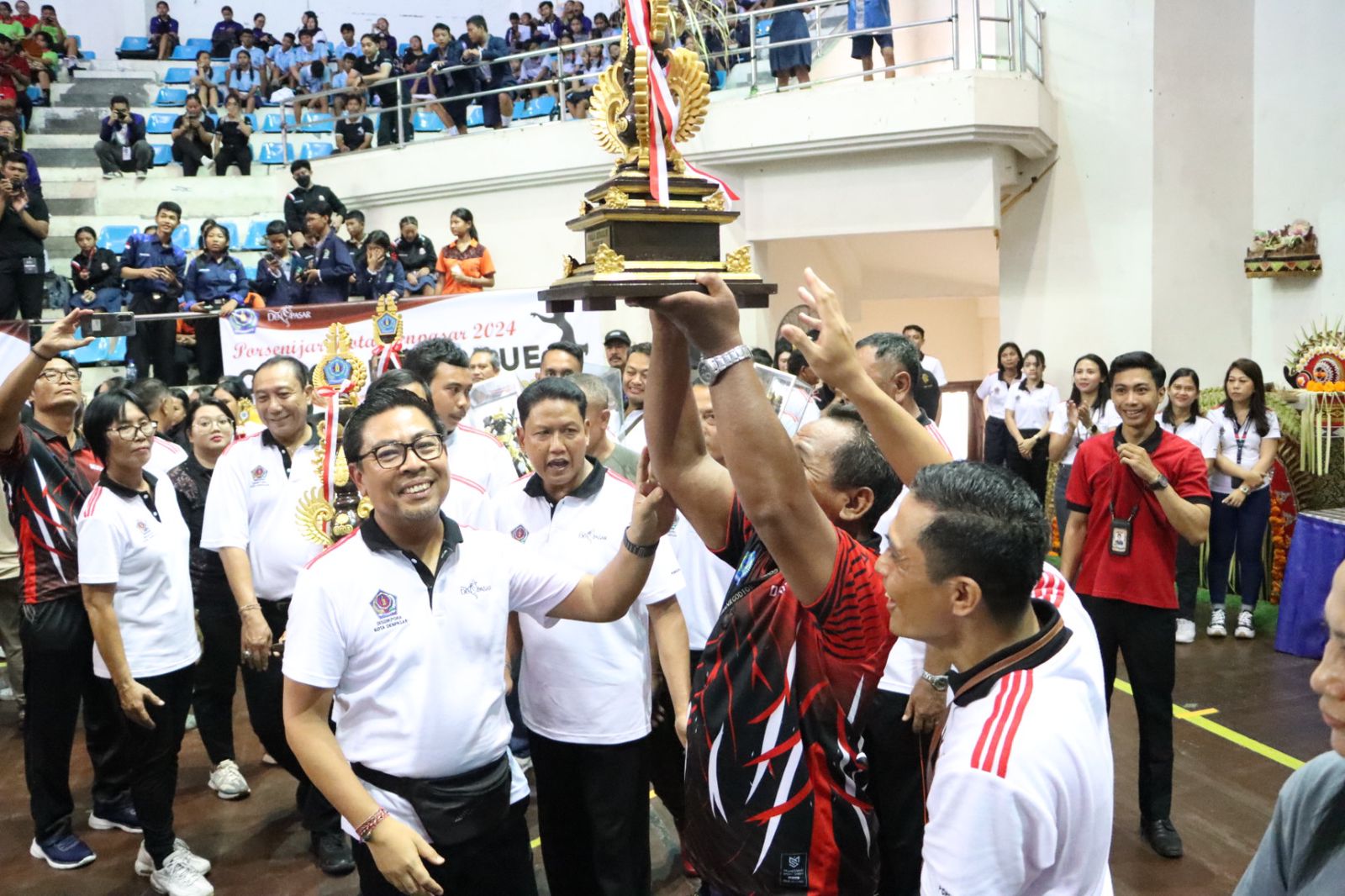 Wawali Arya Wibawa Tutup Gelaran Porsenijar Kota Denpasar Tahun 2024