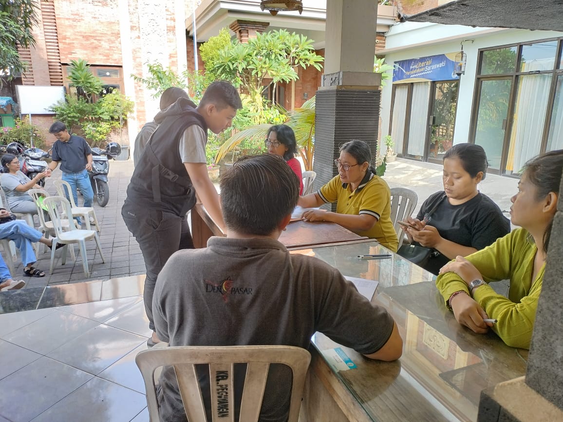 Serentak Sasar Empat Kecamatan, Sebanyak 328 Orang Manfaatkan Jemput Bola Pelayanan Pembuatan KTP El Disdukcapil Denpasar