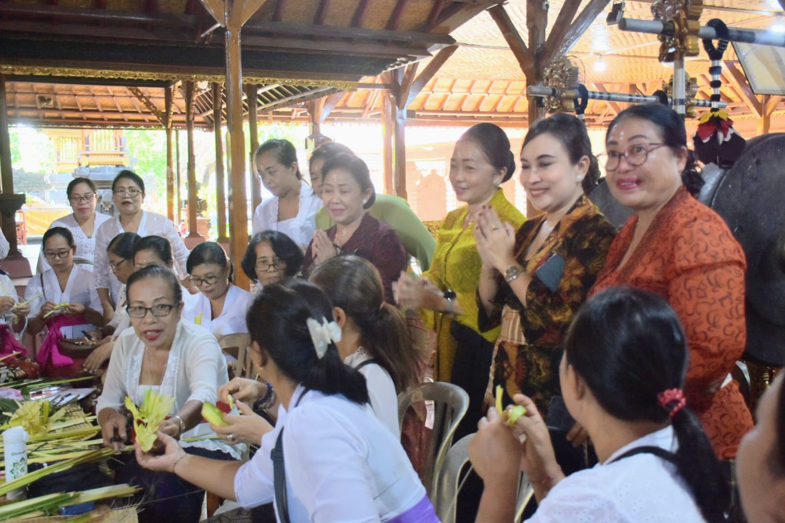WHDI Kota Denpasar Kembali Gelar Pelatihan Banten Otonan Tumpeng Pitu, Berikan Edukasi Pembuatan Banten Sesuai Sastra Agama Hindu