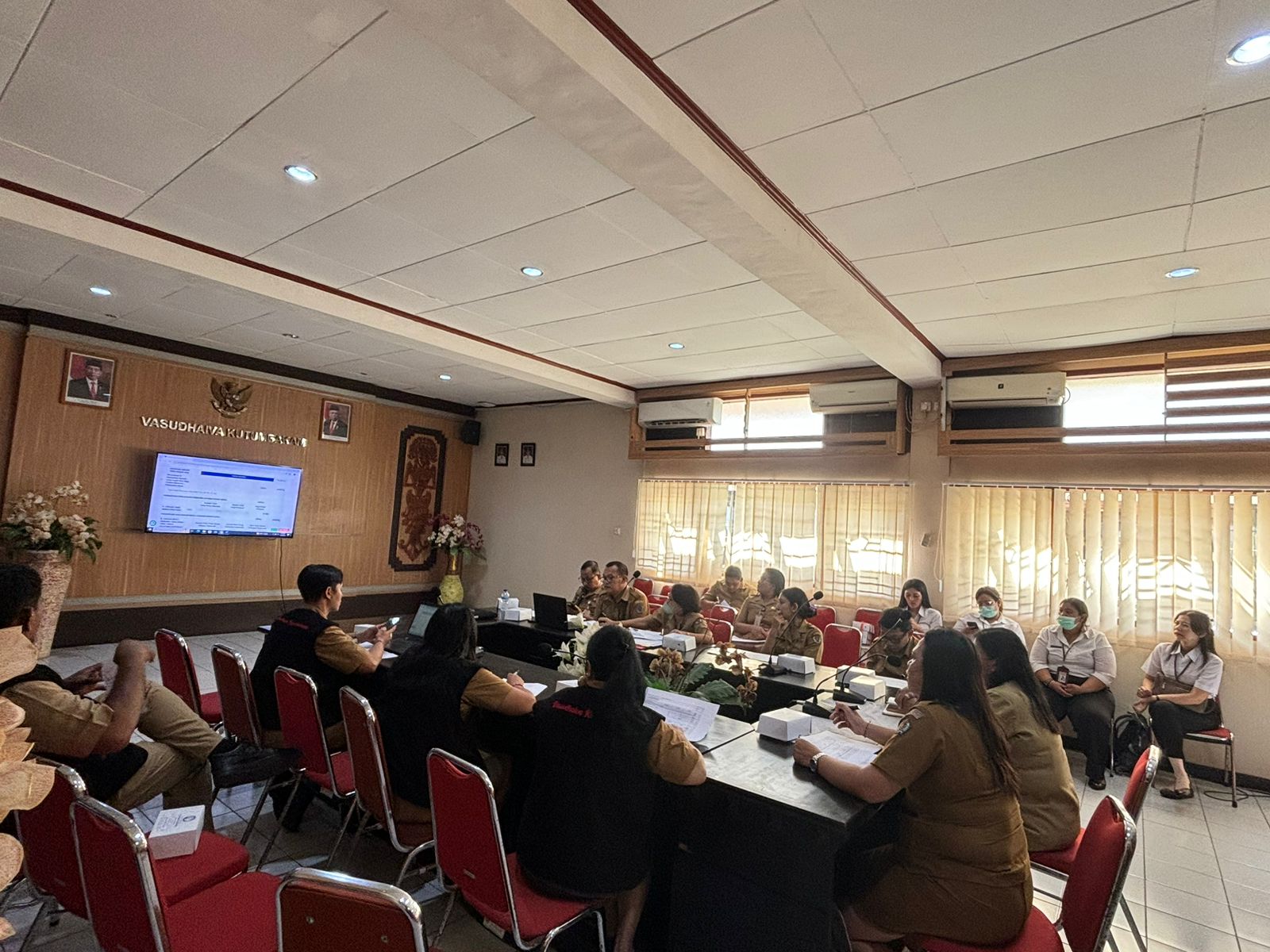 Tim Turun Monitoring Capaian Standar Pelayanan Minimal Triwulan 2 di Denpasar