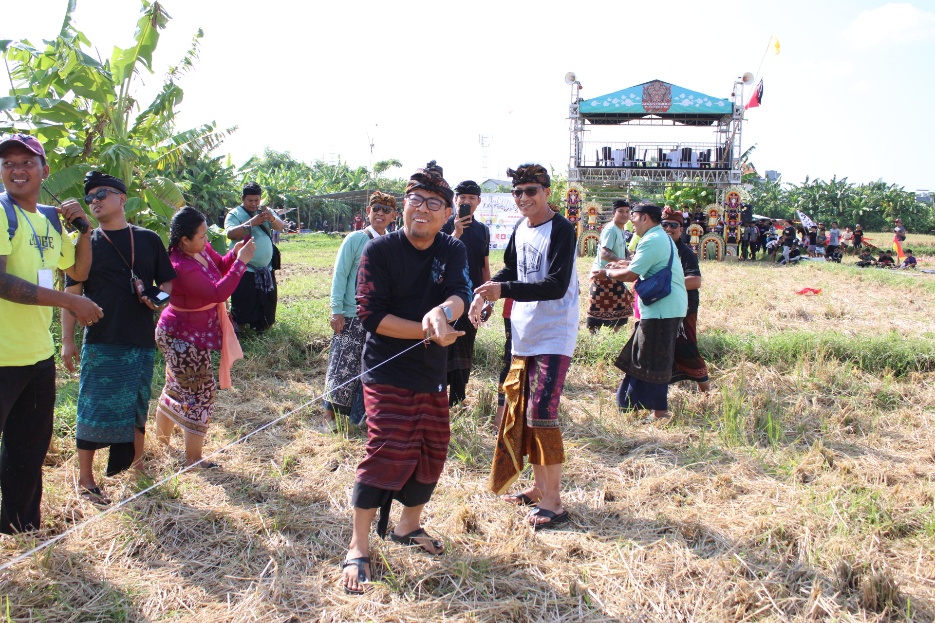 Wawali Arya Wibawa Buka Abiantimbul Kita Festival ke-2 Jadi Wahana Pelestarian Permainan Layang-Layang Khas Bali.