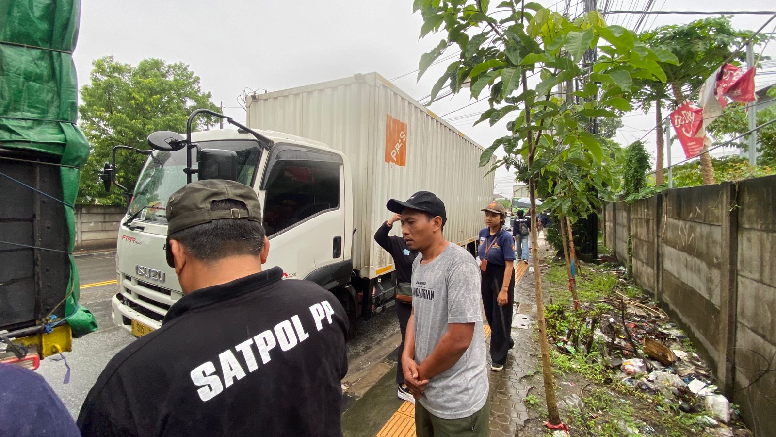 Parkir Liar di Jalan Cargo, Sebanyak 8 Pelanggar Ditertibkan Tim Gabungan Sat Pol PP Denpasar