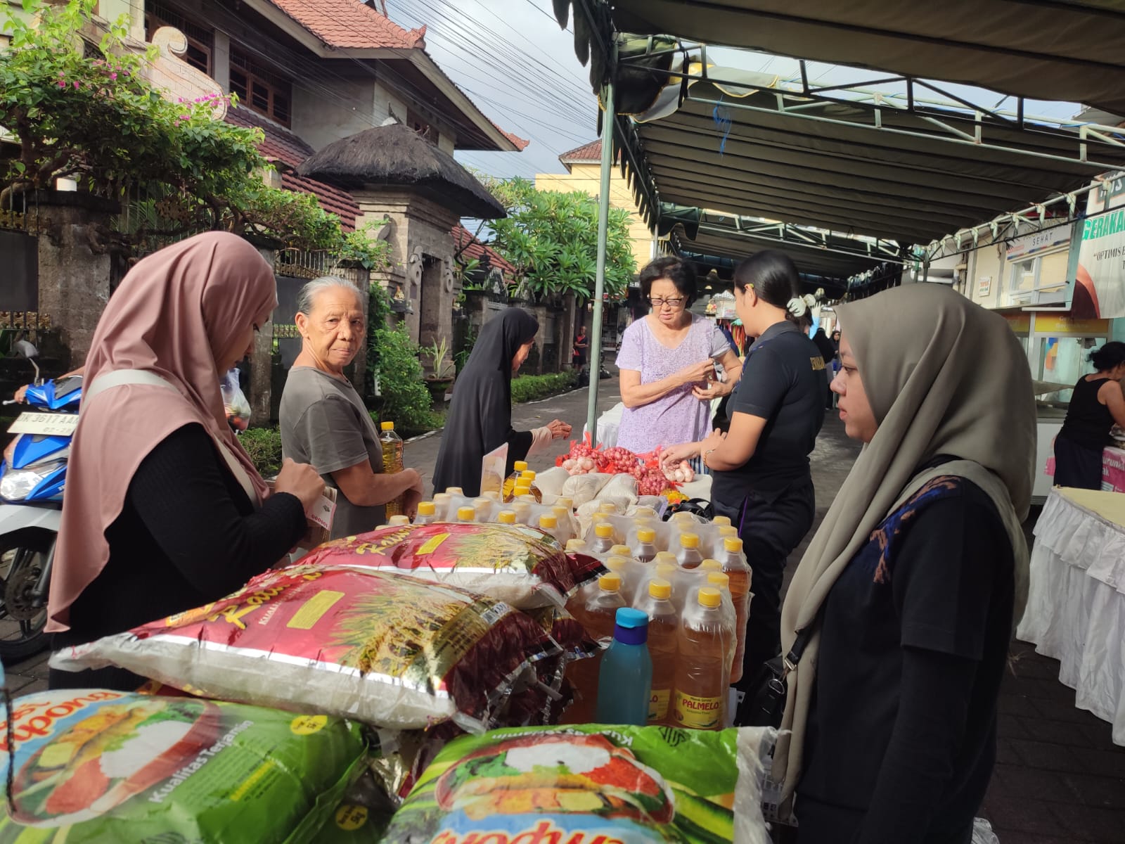 Disperindag Kota Denpasar Kembali Gelar Pasar Murah,  Jaga Stabilitas Harga Jelang Natal dan Tahun Baru di Wilayah Mandala Sari
