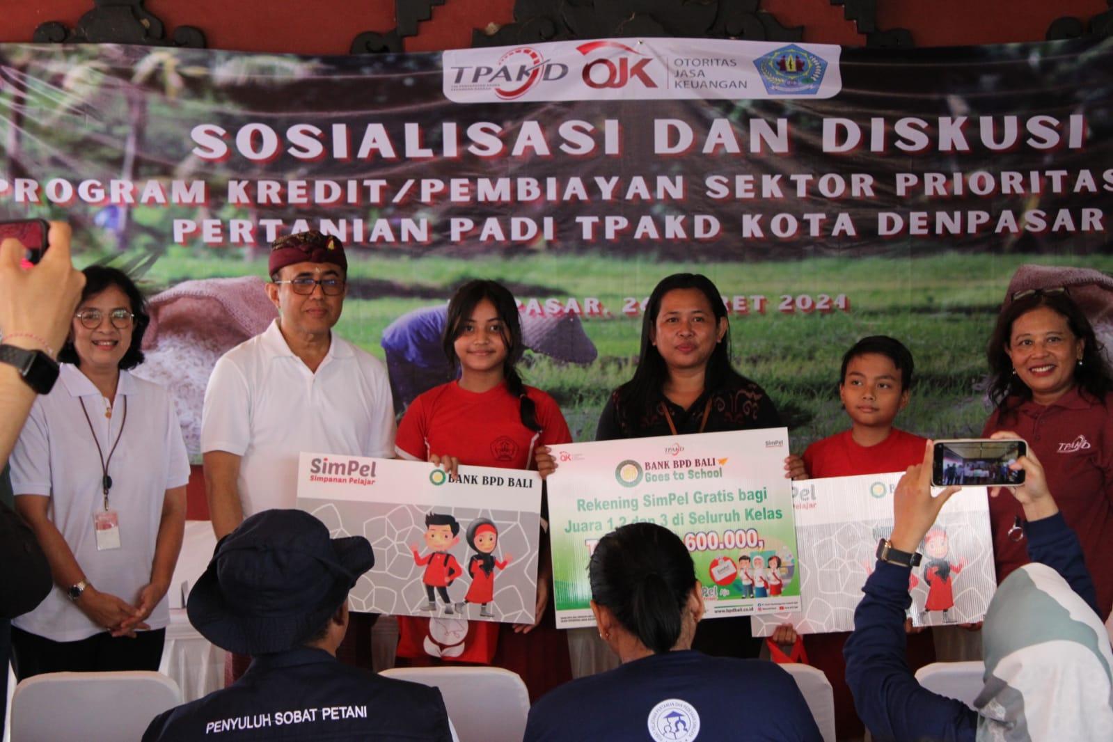 Percepat Keuangan Daerah dan Inklusi Walikota Jaya Negara Bersama OJK Luncurkan TPAKD
