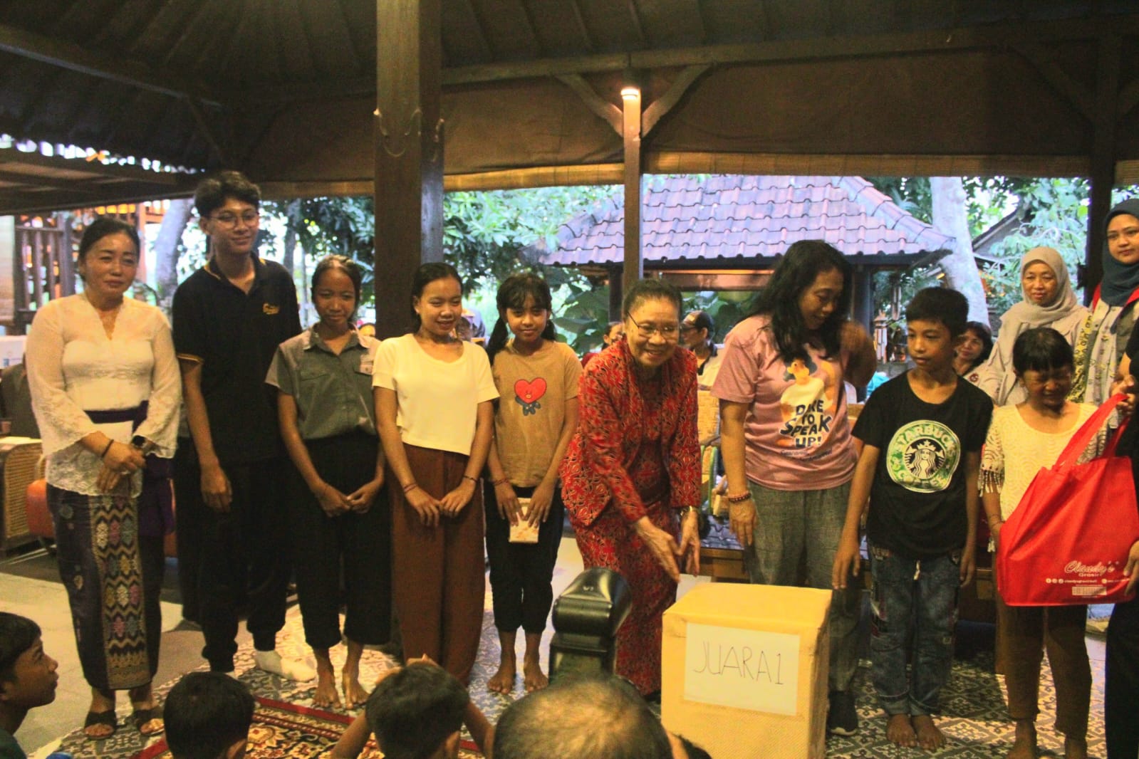 Puluhan Anak MPK Di Kota Denpasar Berjumpa Menteri PPPA RI Bintang Puspayoga Dari Bermain Hingga Bernyanyi Bersama