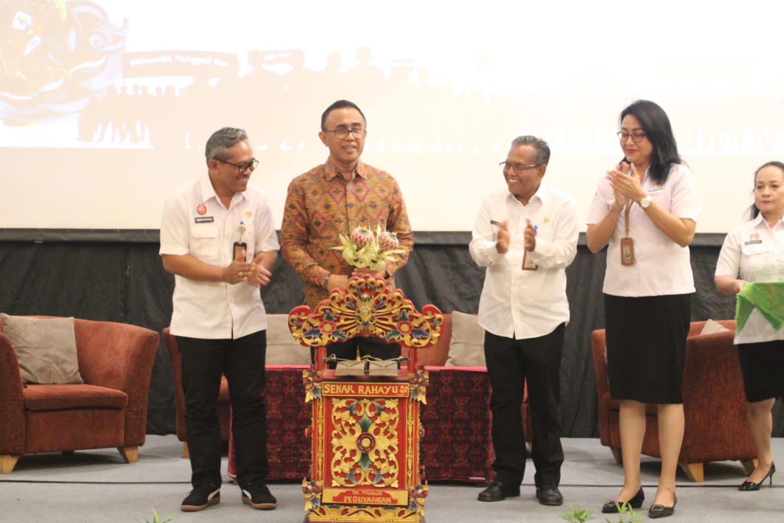 Kepala Kewilayahan Se-Kecamatan Denpasar Utara Digembleng Wawasan Kebangsaan.