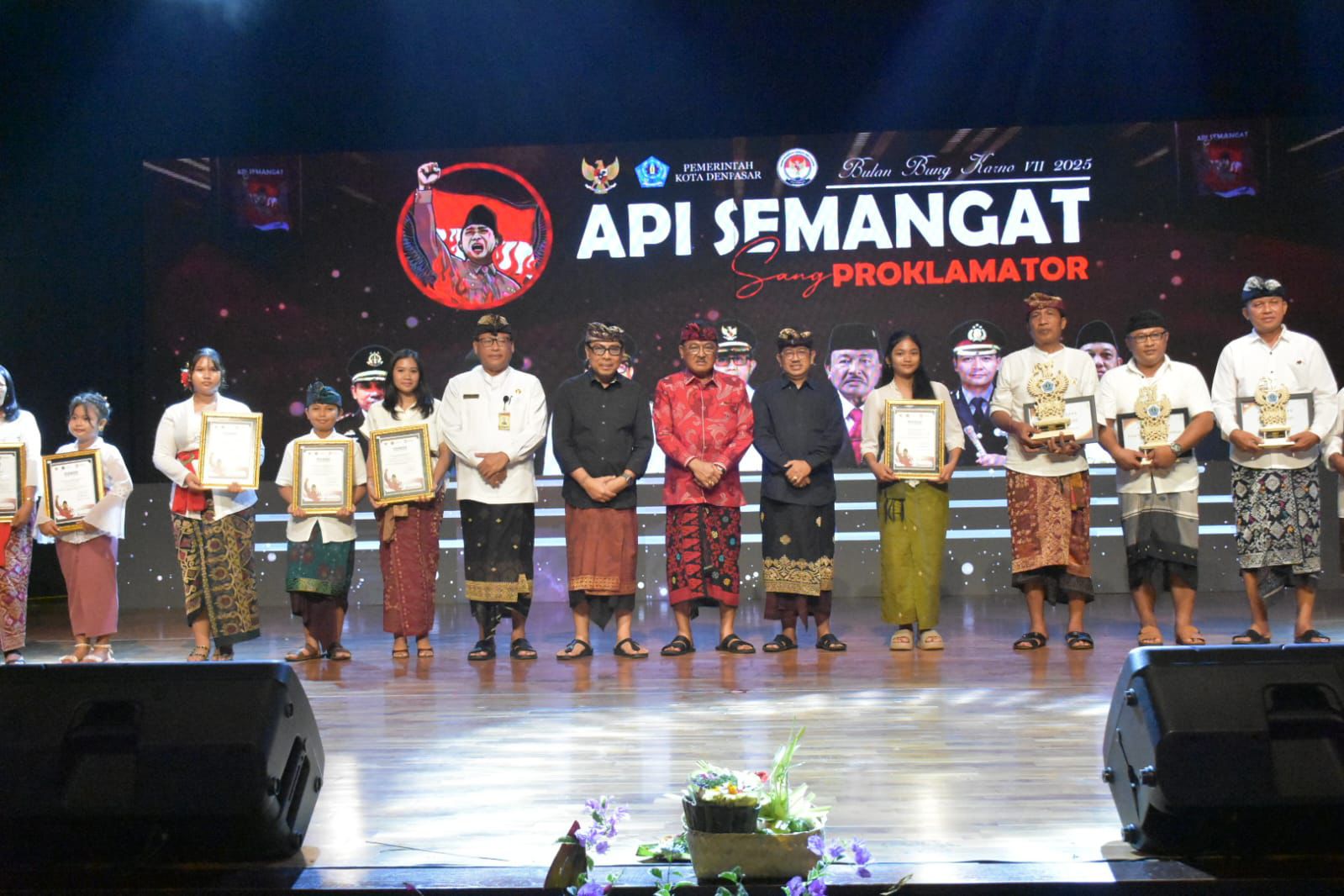 Inaugurasi Api Amerta Peejuangan Meriahkan Puncak Bulan Bung Karno di Kota Denpasar