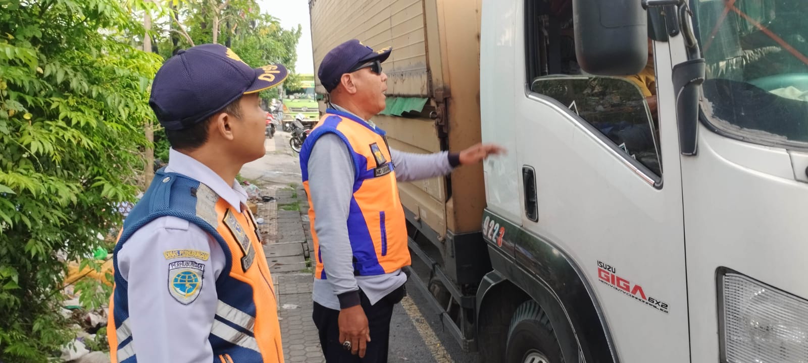Dishub Denpasar Tertibkan 14 Angkutan Barang di Mahendradatta Kargo Permai 