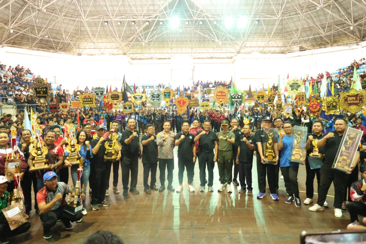 Porsenijar Kota Denpasar Tahun 2025 Ditutup,  SMPN 2 Denpasar Kembali Sukses Kawinkan Juara Cabang Olahraga dan Seni.