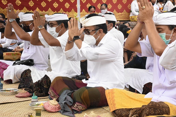 Gambar 1