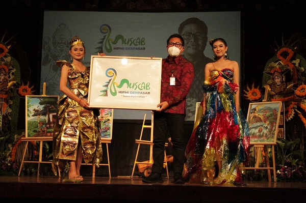 Wawali Arya Wibawa Buka Muscab HIPMI Kota Denpasar 2022