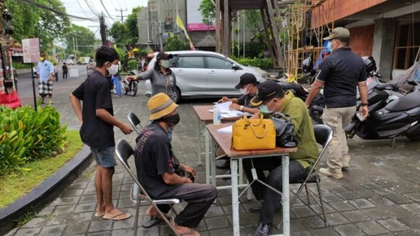 Tim Yustisi Denpasar Lagi Tertibkan 24 Pelanggar Prokes 
