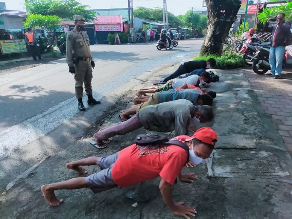 30 Orang Terjaring Razia Masker di Ubung