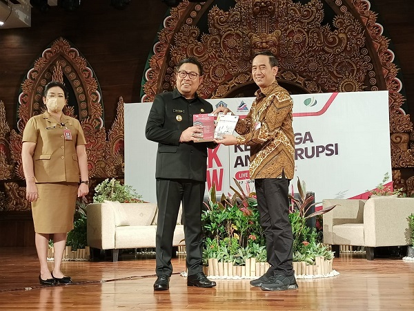Wawali Arya Wibawa Buka Talkshow Keluarga Anti Korupsi. Tanam Budaya Anti Korupsi Mulai Dari Keluarga. 